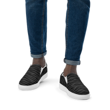 Men’s slip-on canvas shoes